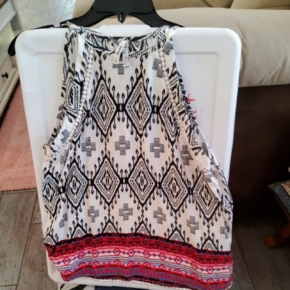 Mudd Black and White Geometric Tank Top with Red Accents